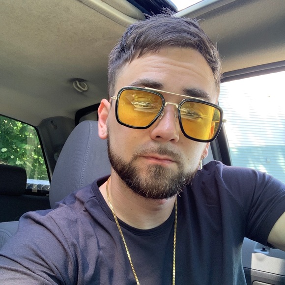 Meet your Posher, Scott - Picture 1 of 1